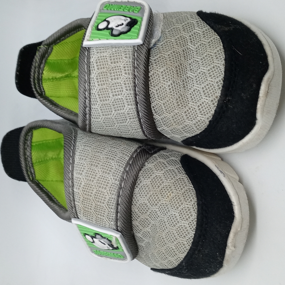 Babeimao Boys Size 3 Gray and Black Velcro Shoes